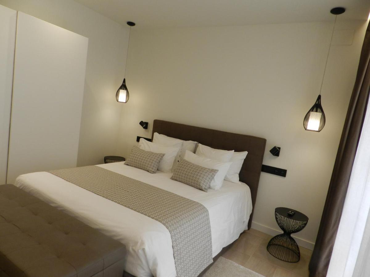 Hotel Manel مارتوريل المظهر الخارجي الصورة
